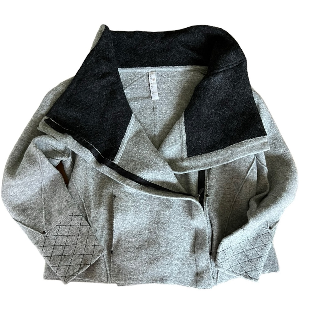 INDIGENOUS gray jacket alpaca/ wool blend. Size‎ small
